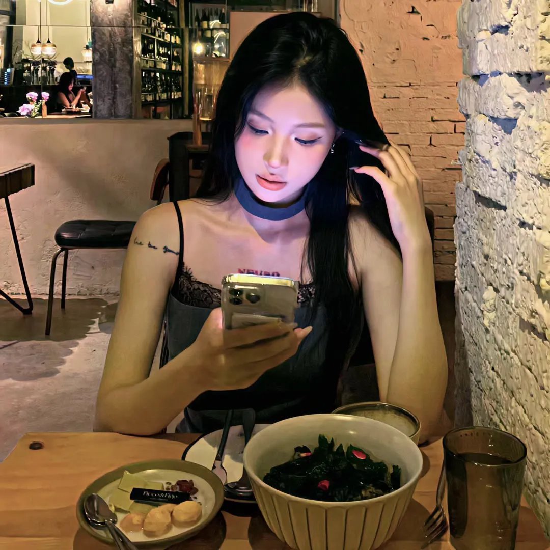 某爆料博主被曝隐婚生子，三天三夜直播间画面流出